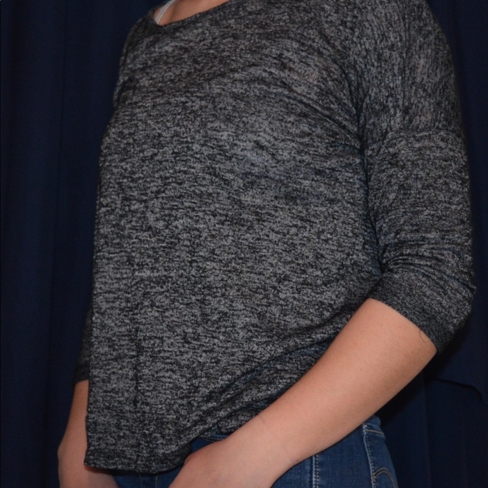Gray 3/4 sleeve top